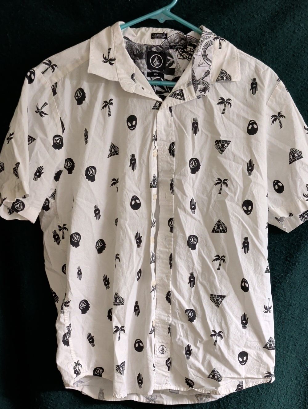 Volcom White Short-Sleeve Button-Down Shirt with Black Graphic Print